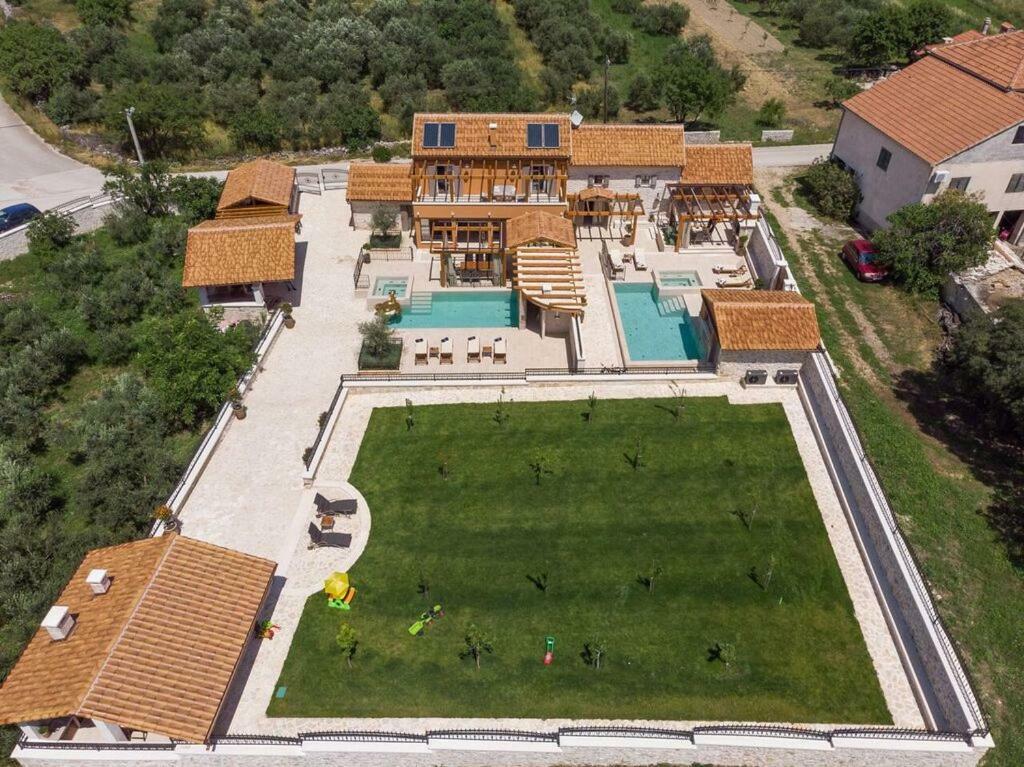 Villa Hirundo Rustica سكرادين المظهر الخارجي الصورة