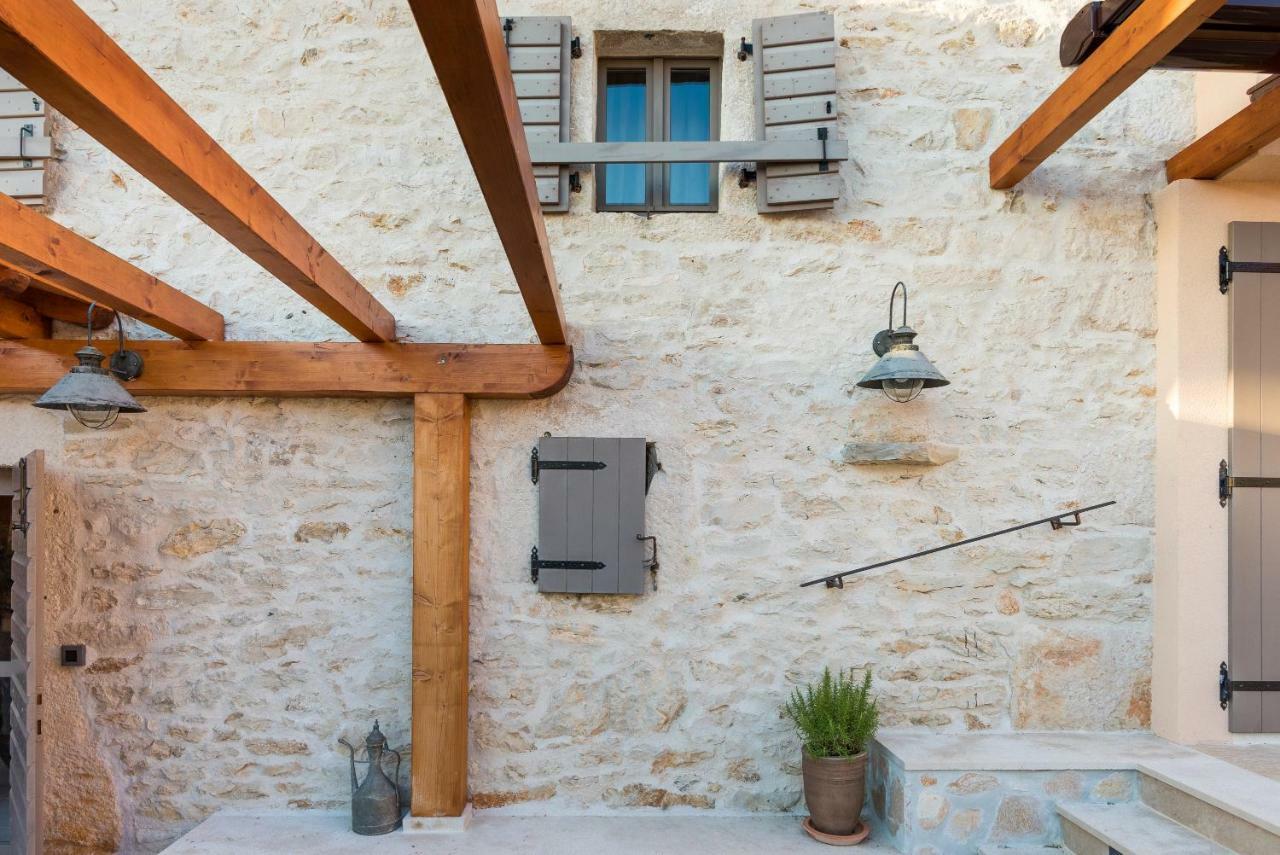 Villa Hirundo Rustica سكرادين المظهر الخارجي الصورة