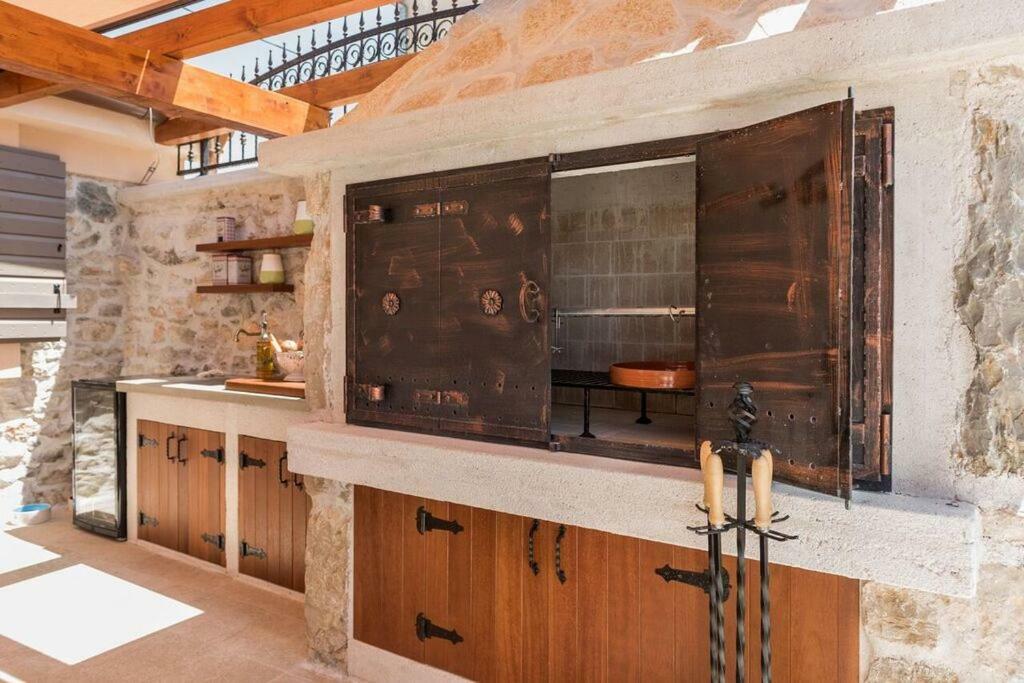 Villa Hirundo Rustica سكرادين المظهر الخارجي الصورة