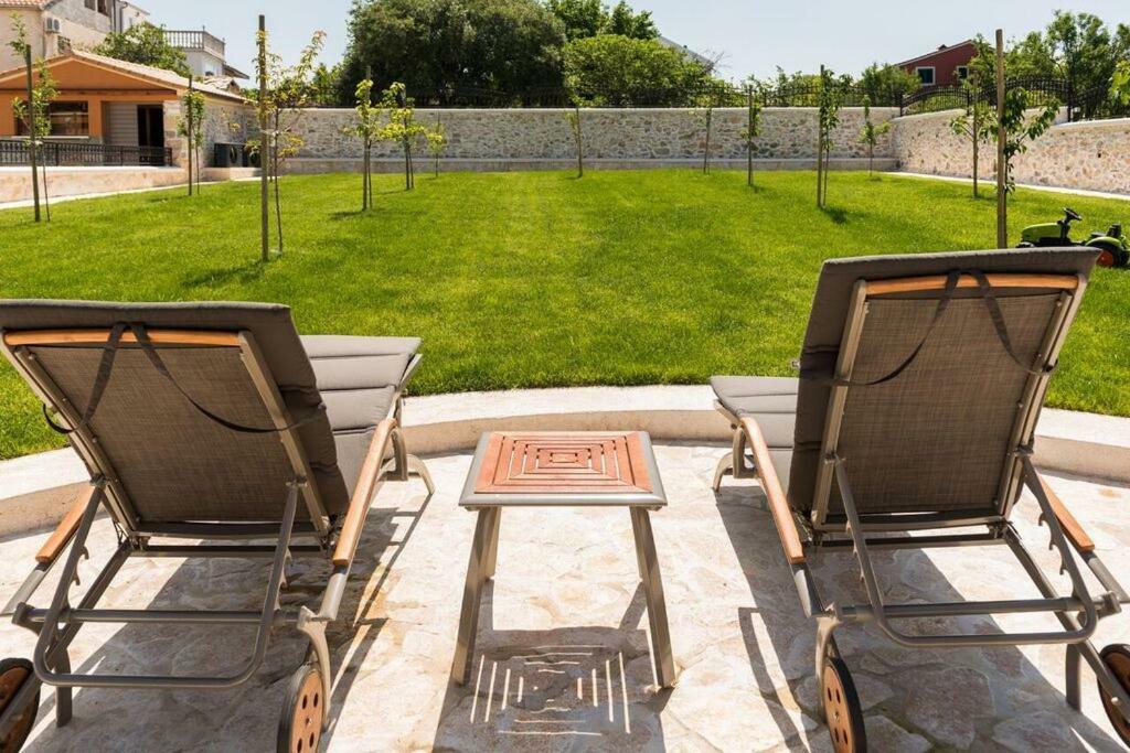 Villa Hirundo Rustica سكرادين المظهر الخارجي الصورة