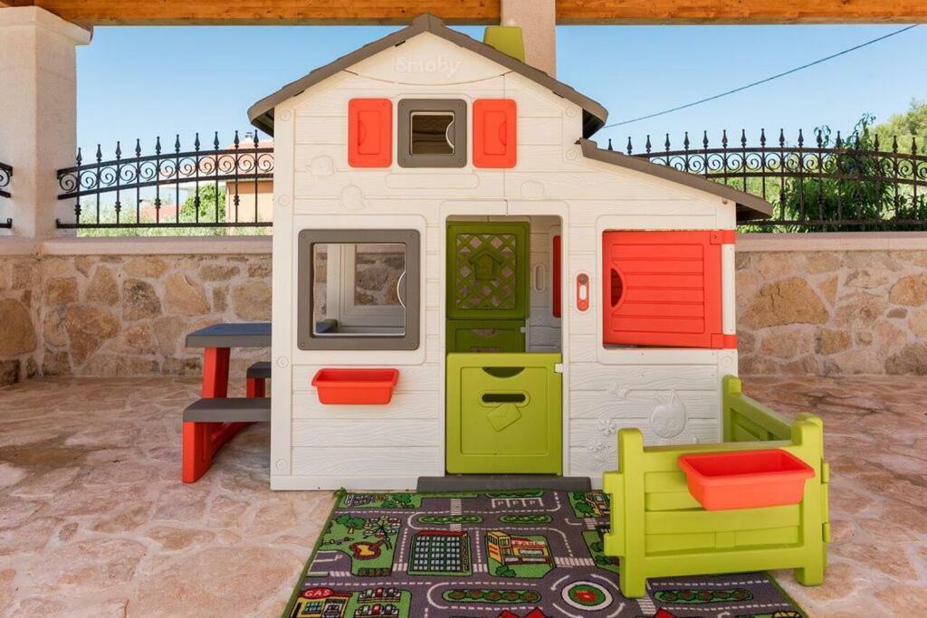 Villa Hirundo Rustica سكرادين المظهر الخارجي الصورة