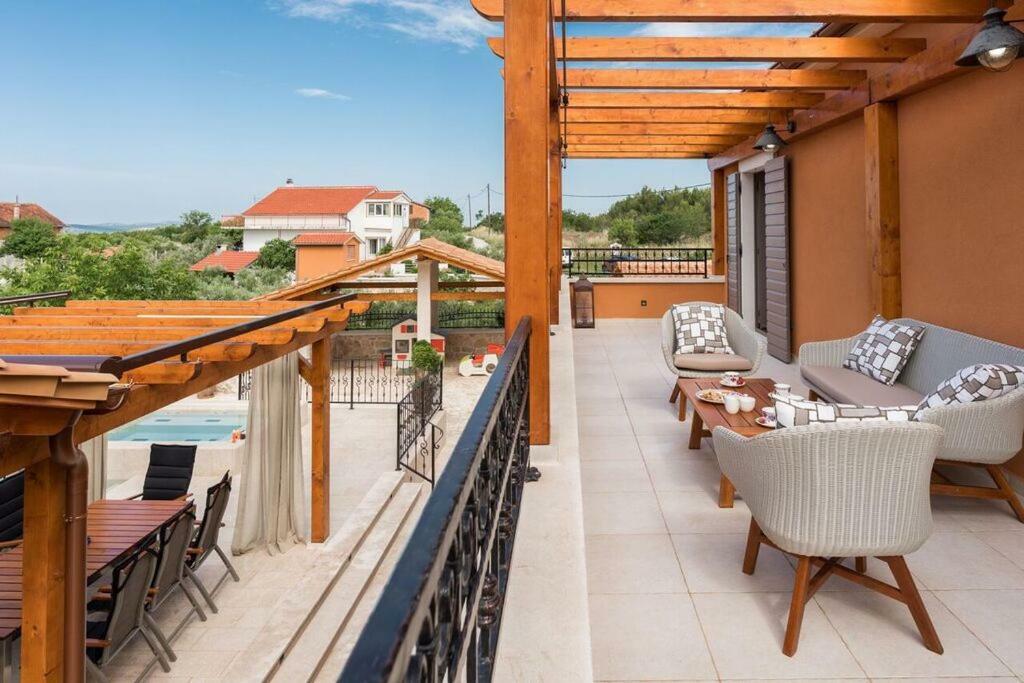 Villa Hirundo Rustica سكرادين المظهر الخارجي الصورة